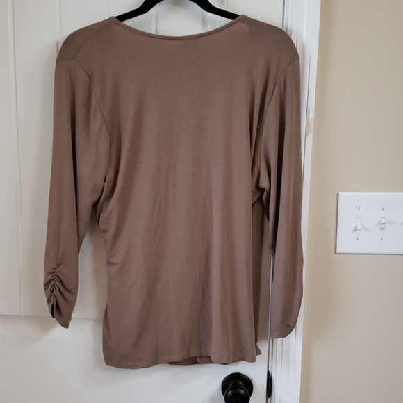 Lenzing Modal NWT Top Size XL - Picture 5 of 8